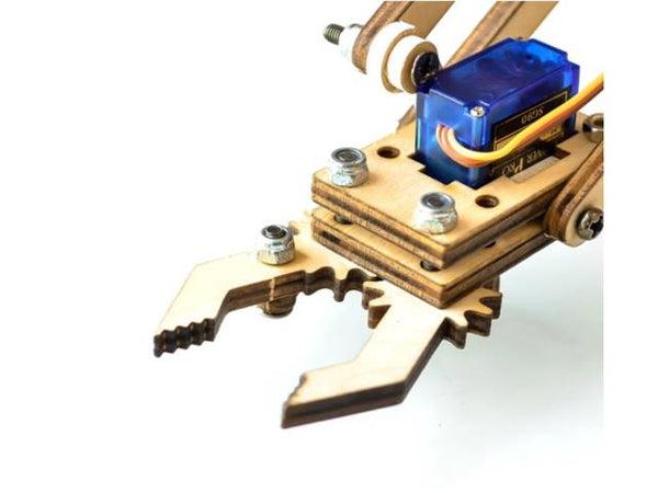Cardboard robotic claw using servo